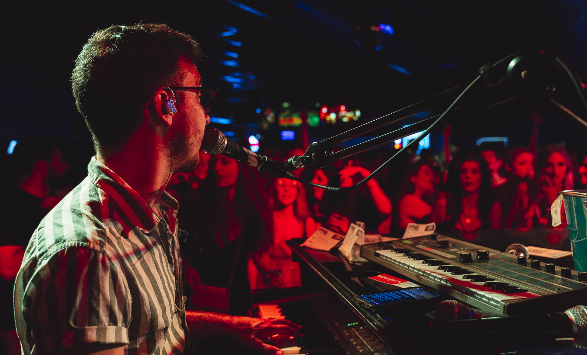 Live music bar