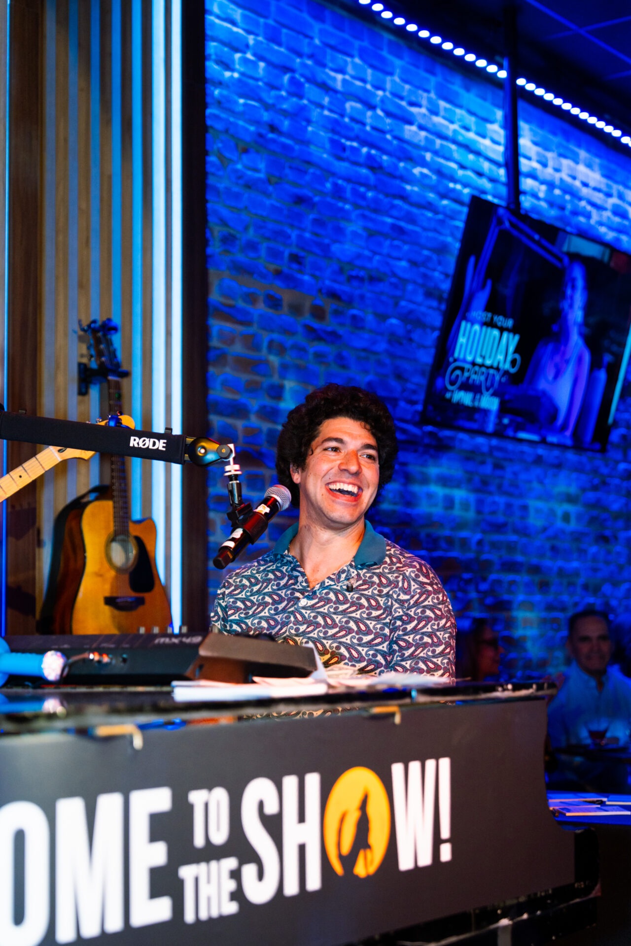 Singer on the piano
