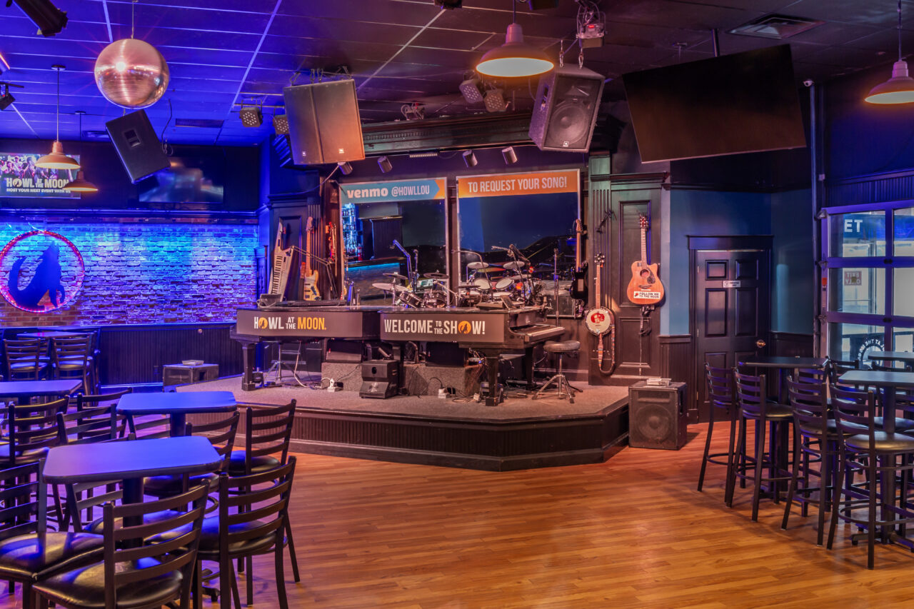 A venue shot of Howl Louisville's stage